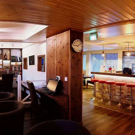 Finlandia Airport Oulu 3*