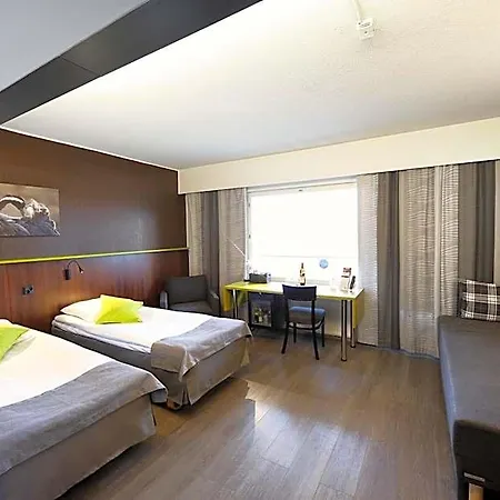 Hotelli Finlandia Airport Oulu 3*