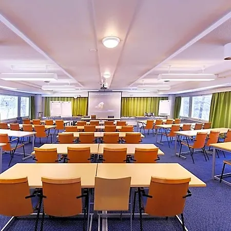Finlandia Airport Oulu Hotelli 3*